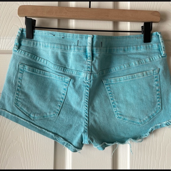 Bullhead black short shorts. Size 7 - Picture 3 of 9